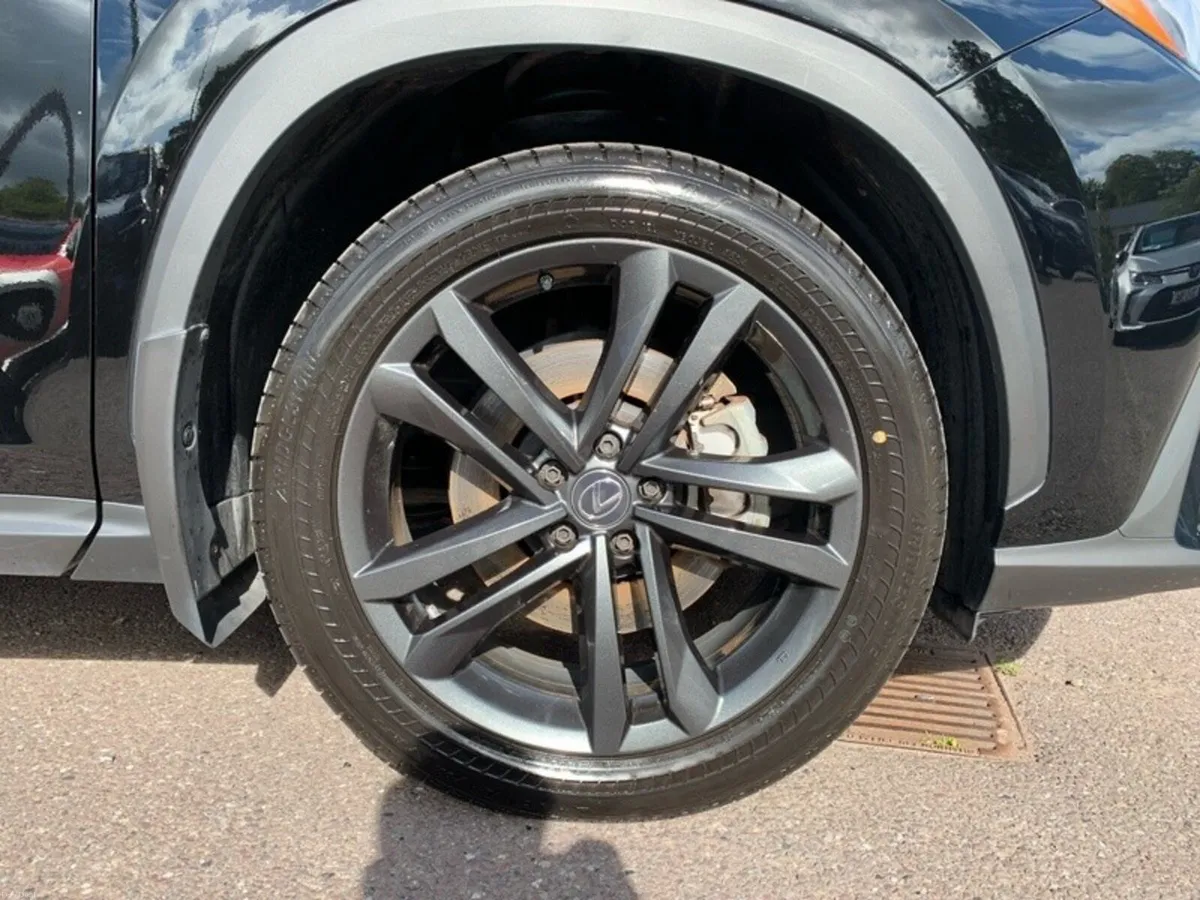 Lexus NX 2.5 - Image 5