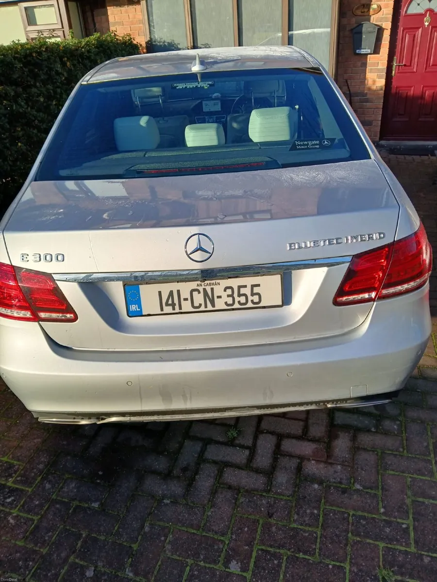 Mercedes-Benz E-Class 2014 - Image 5