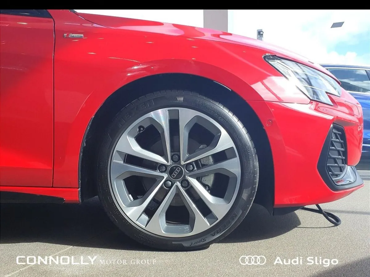 Audi A3 SB AUTO 2.0TDI 150HP S-Line - Black Stylin - Image 4