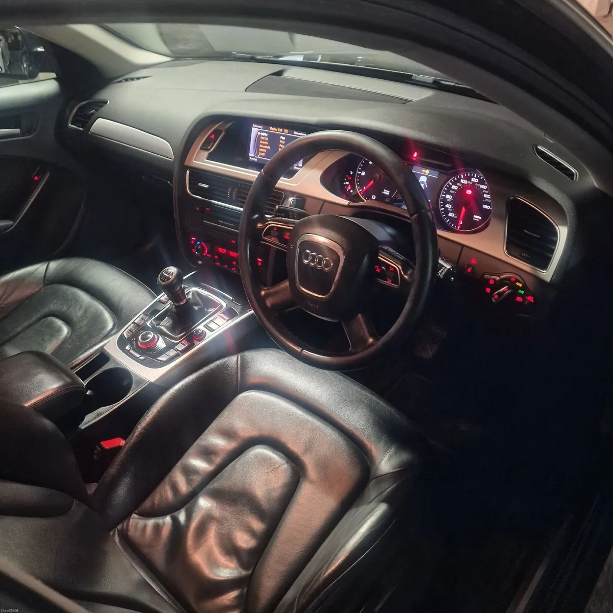 Audi A4 2010 - Image 4