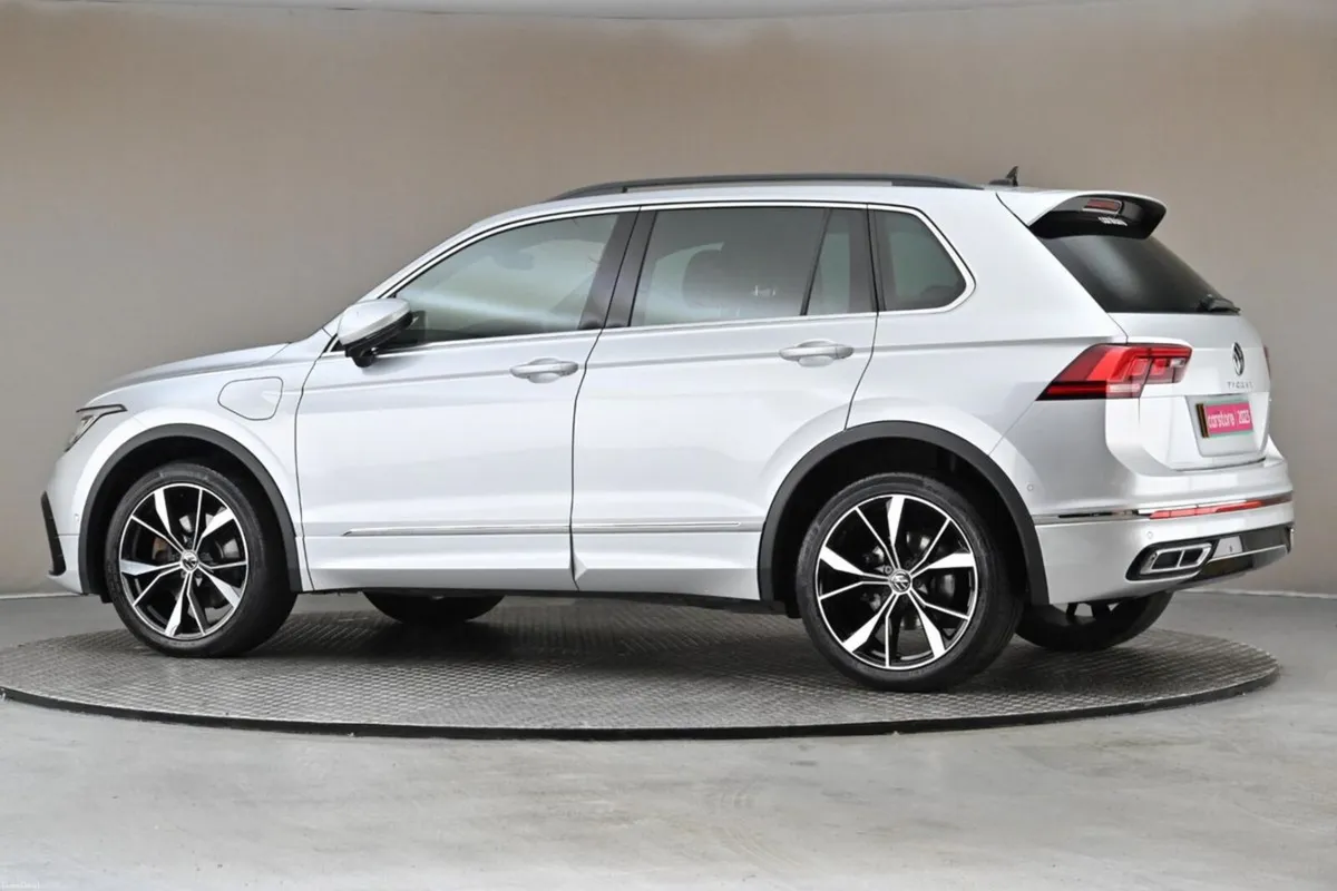 Volkswagen Tiguan Tiguan R-Line Tsi Phev S-A  R-Li - Image 5
