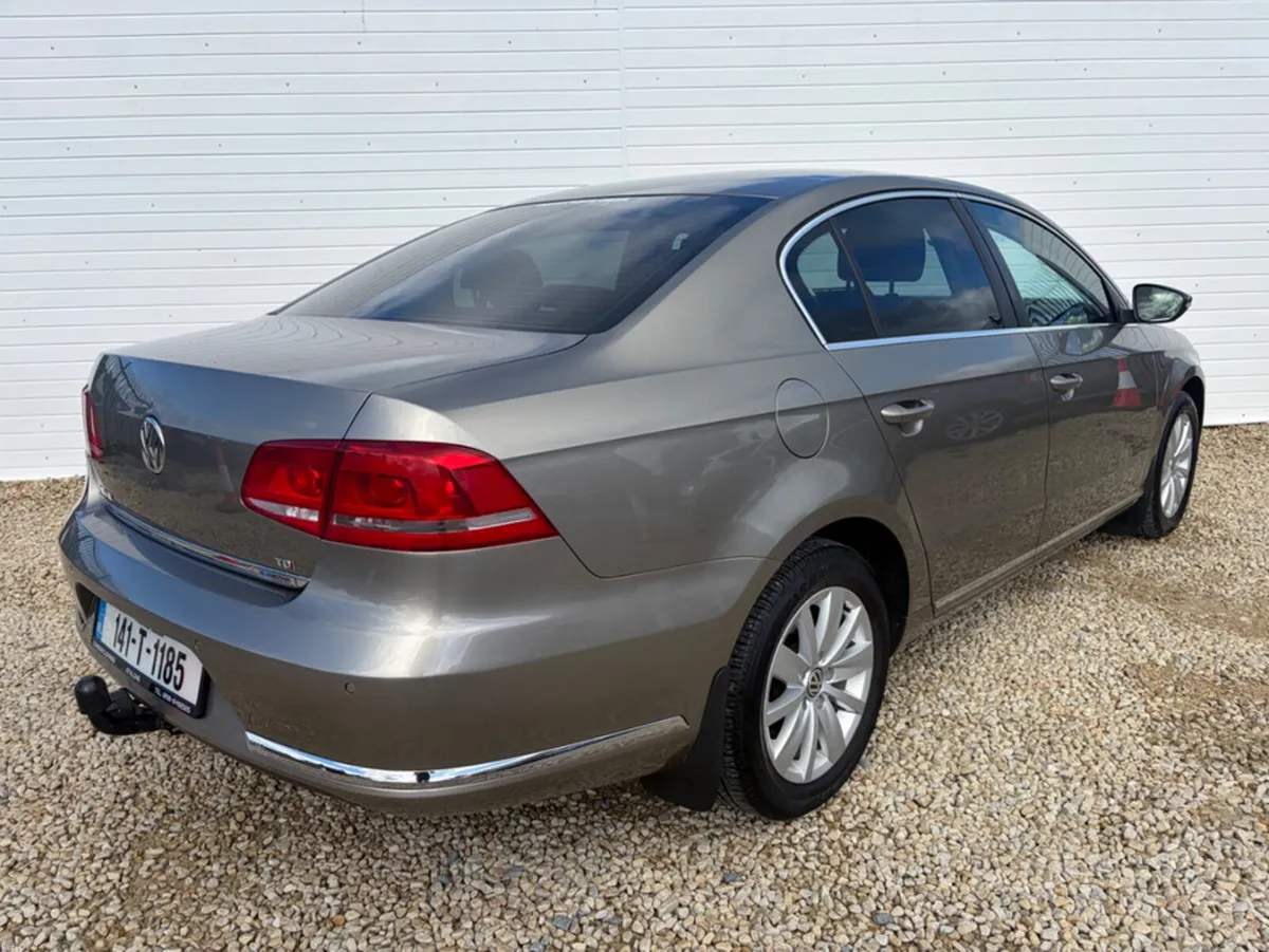 Volkswagen Passat CL 1.6 TDI MANUAL 6SPEED FWD BLU - Image 2