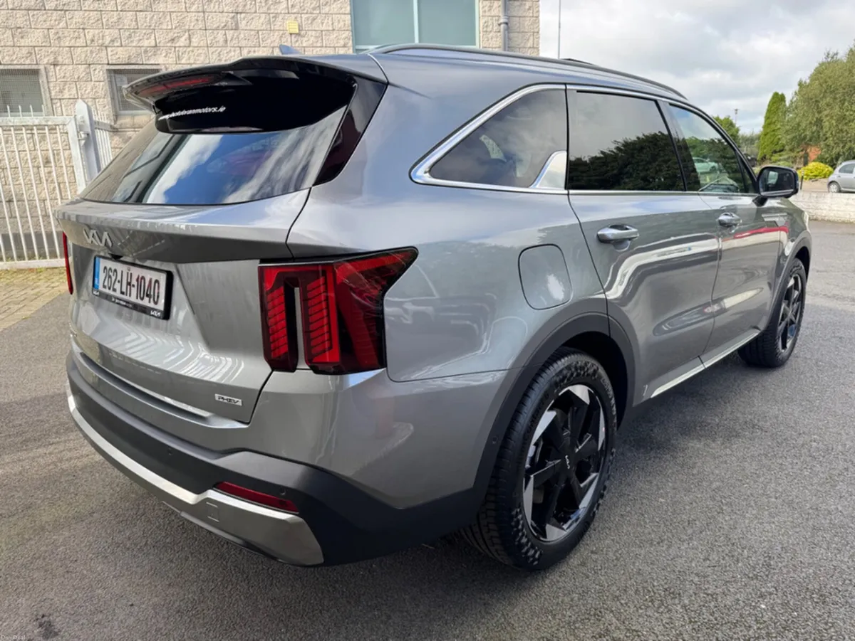 Kia Sorento PHEV MY27 5DR AUTO - Image 2
