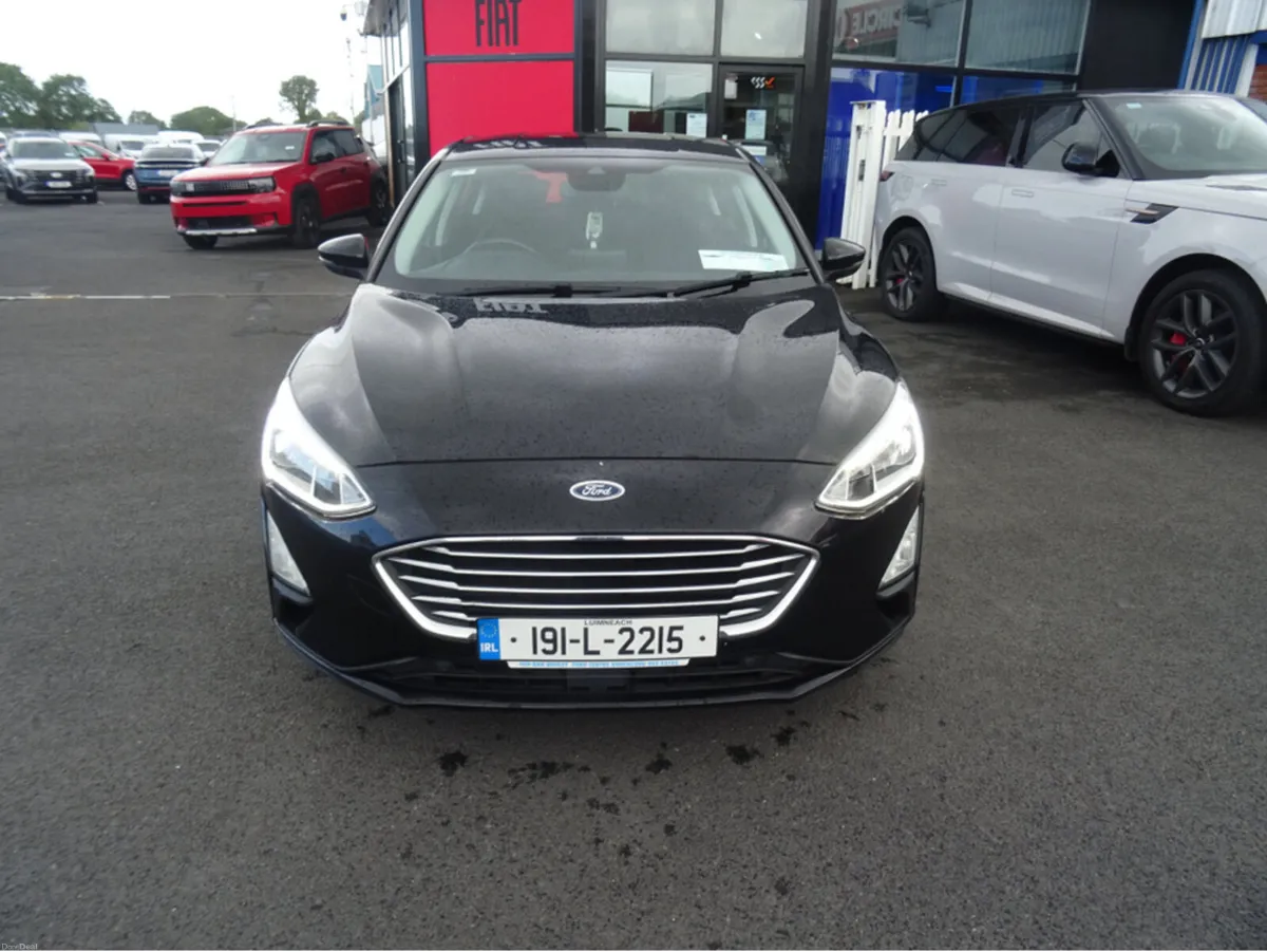 Ford Focus TITANIUM 1.5 TDCI 125PS 6 5DR 6SPEED - Image 4