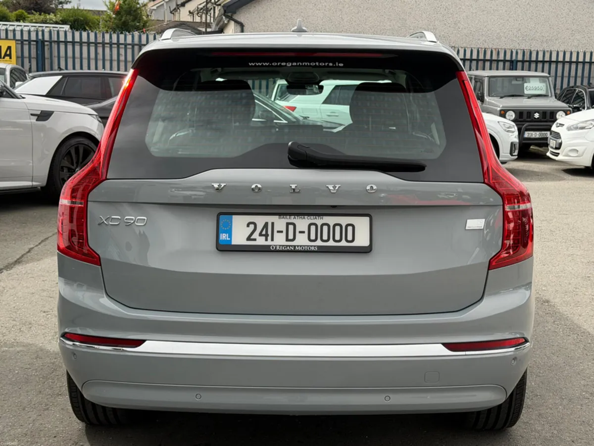Volvo XC90 **VAPOUR GREY** T8 PHEV RECHARGE 455 BH - Image 5