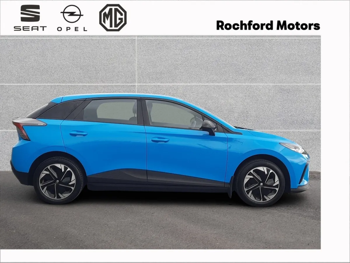MG MG4 SR - EXCITE 51KWH 5DR AU - Image 3