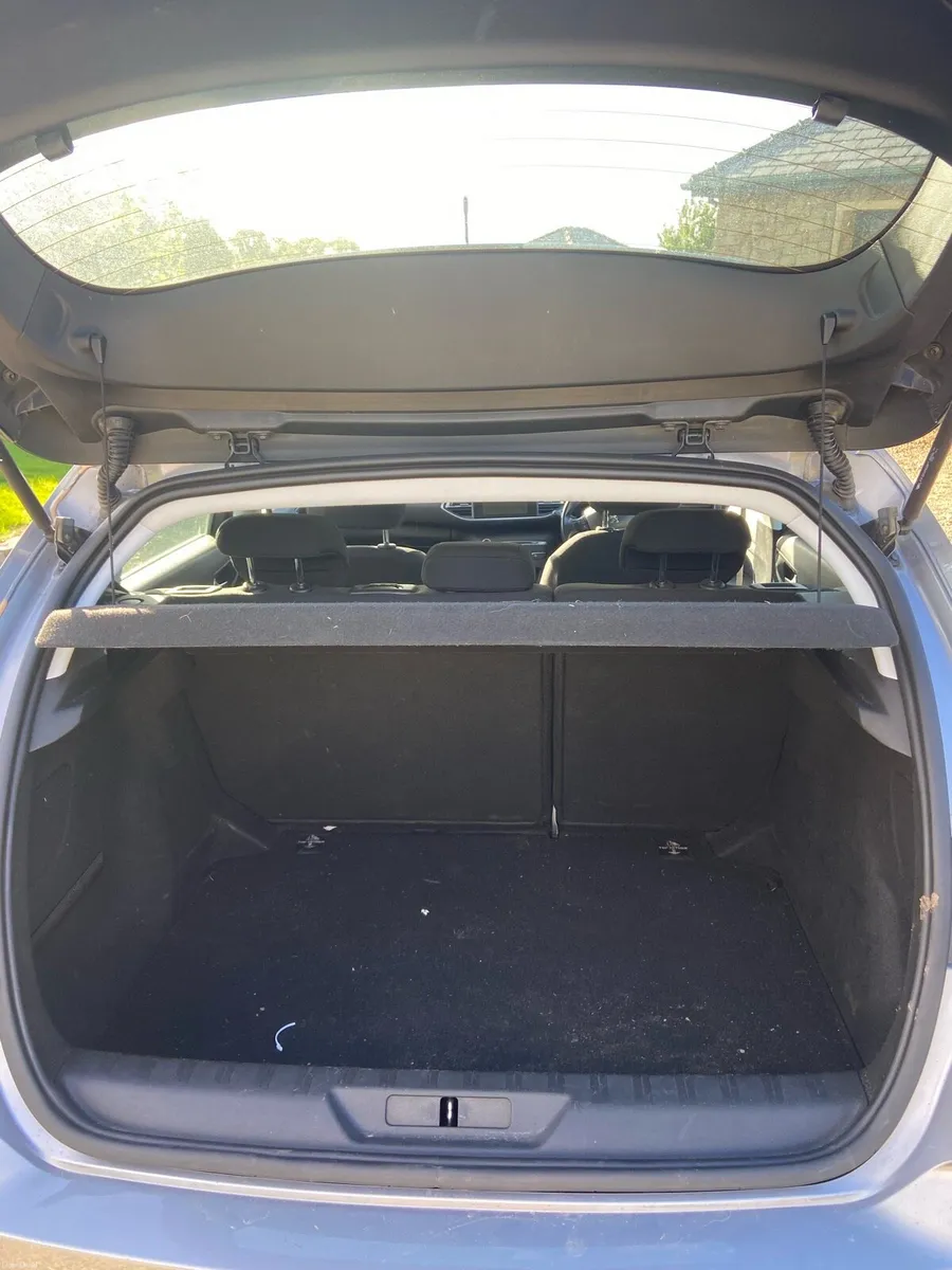 Peugeot 308 - Image 5