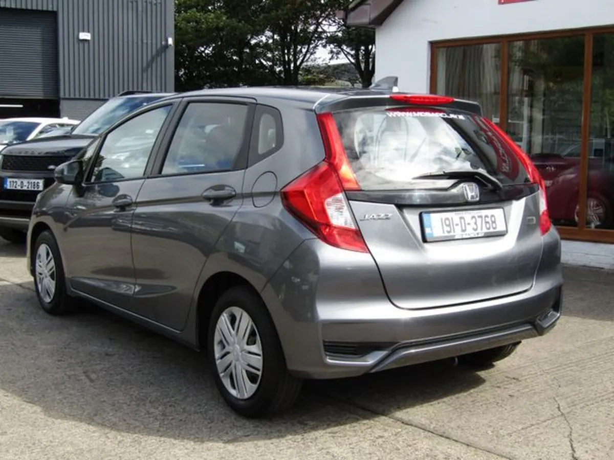 Honda Jazz 1.3 I-vtec SE 5DR. LOW KLMS. - Image 6