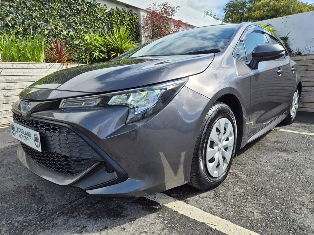 Toyota Corolla 1.8 HYBRID X SPEC / TAX €150 - Image 1