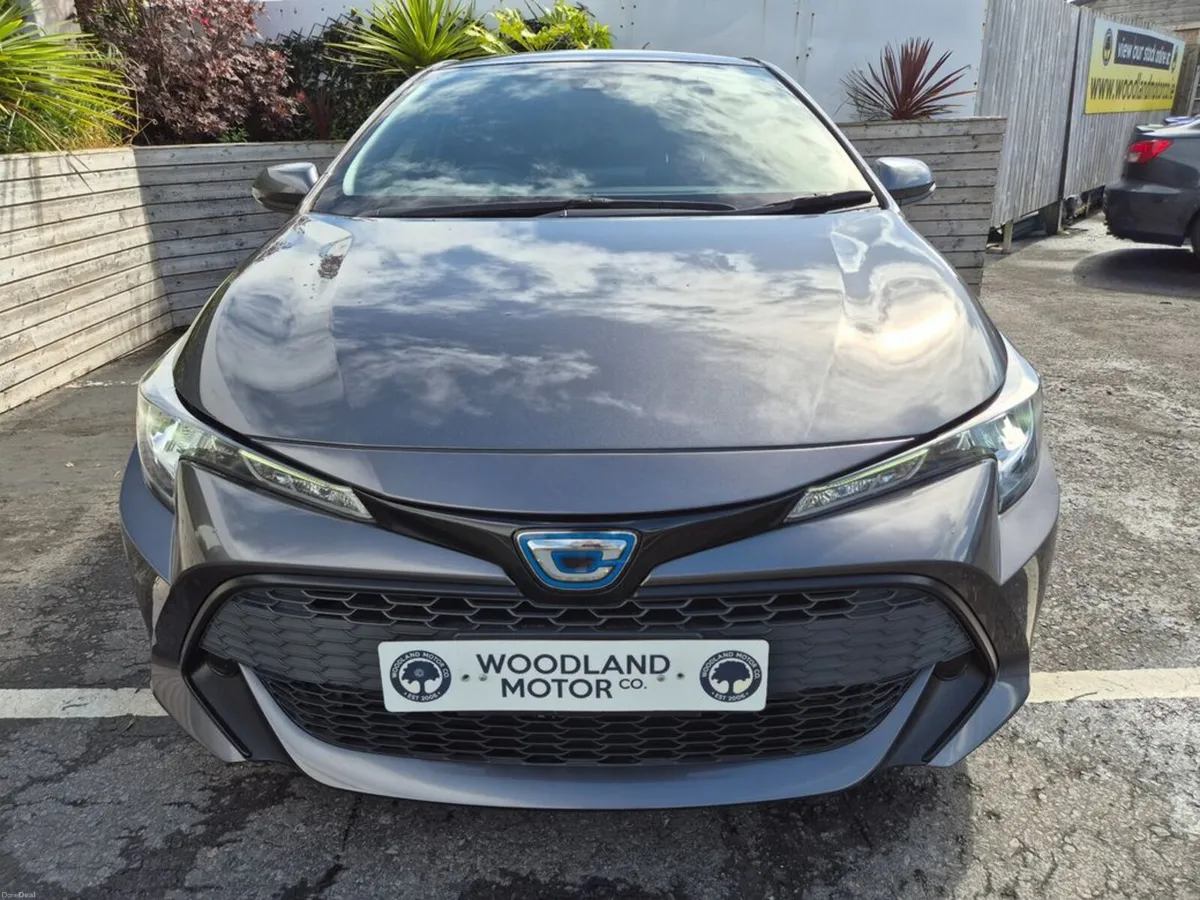 Toyota Corolla 1.8 HYBRID X SPEC / TAX €150 - Image 3