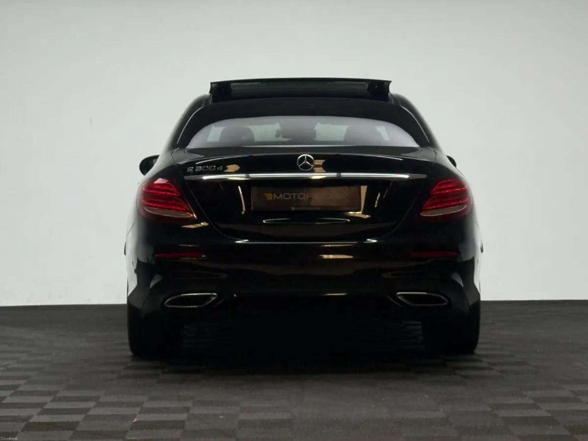 Mercedes-Benz E-Class E300D AMG LINE PREM+ NIGHT E - Image 6