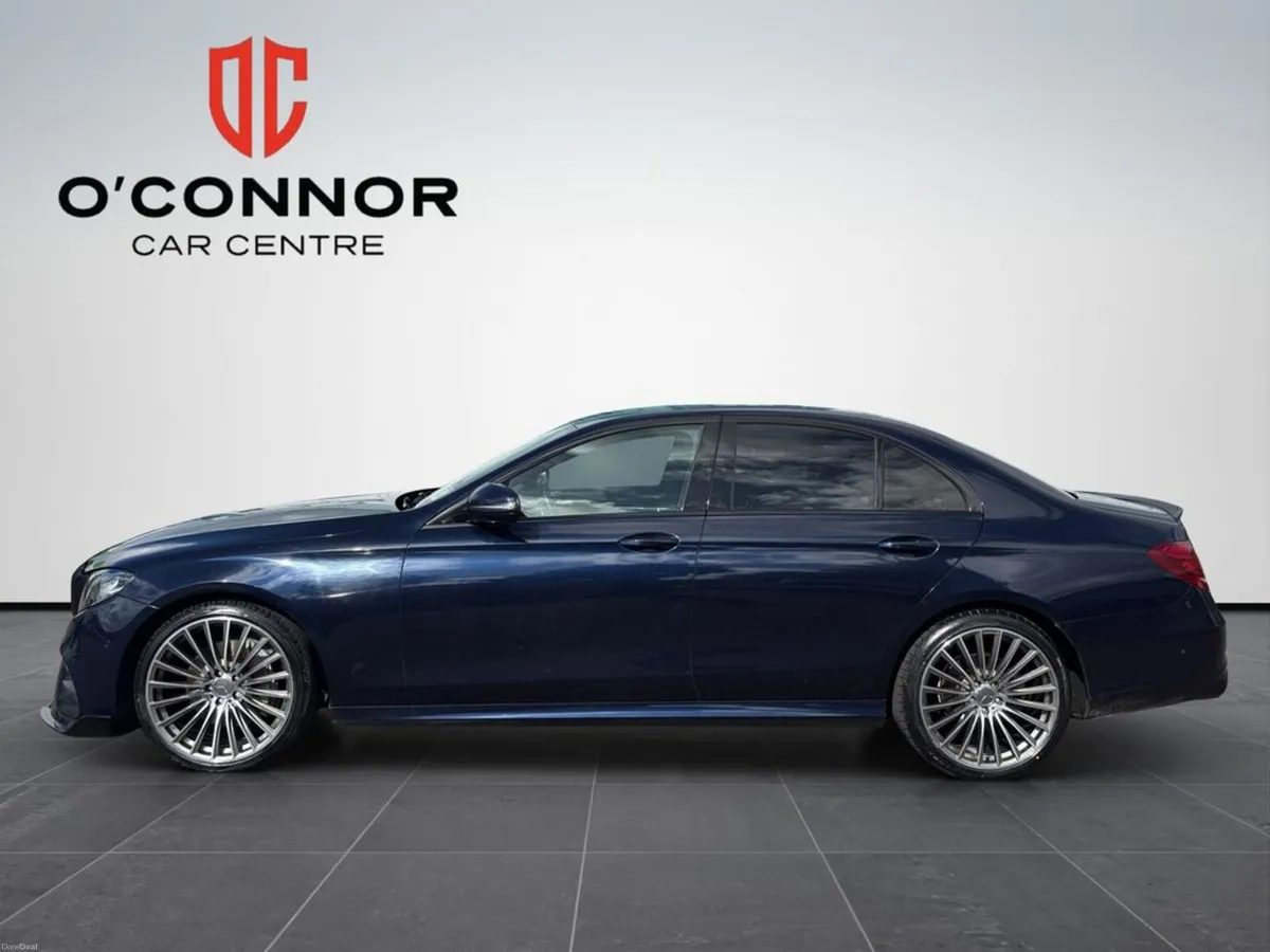 Mercedes-Benz E-Class Business class comfort with - Image 3
