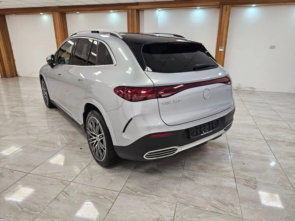 Mercedes-Benz EQE SLIDING ROOF - Image 5