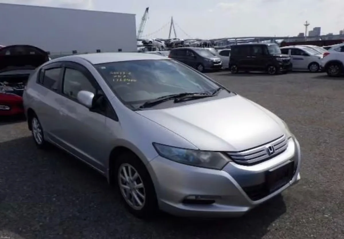 Honda Insight 2009 G package like new - Image 1