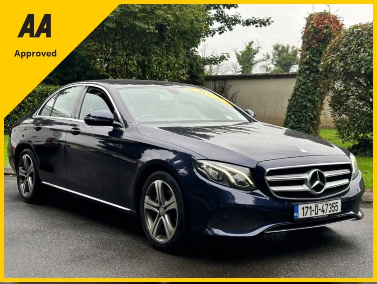 Mercedes-Benz E220 AVANTGARDE 2017 *LOW KLMS* - Image 1
