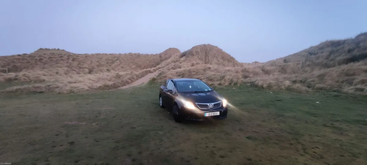Toyota Avensis 2010 - Image 4