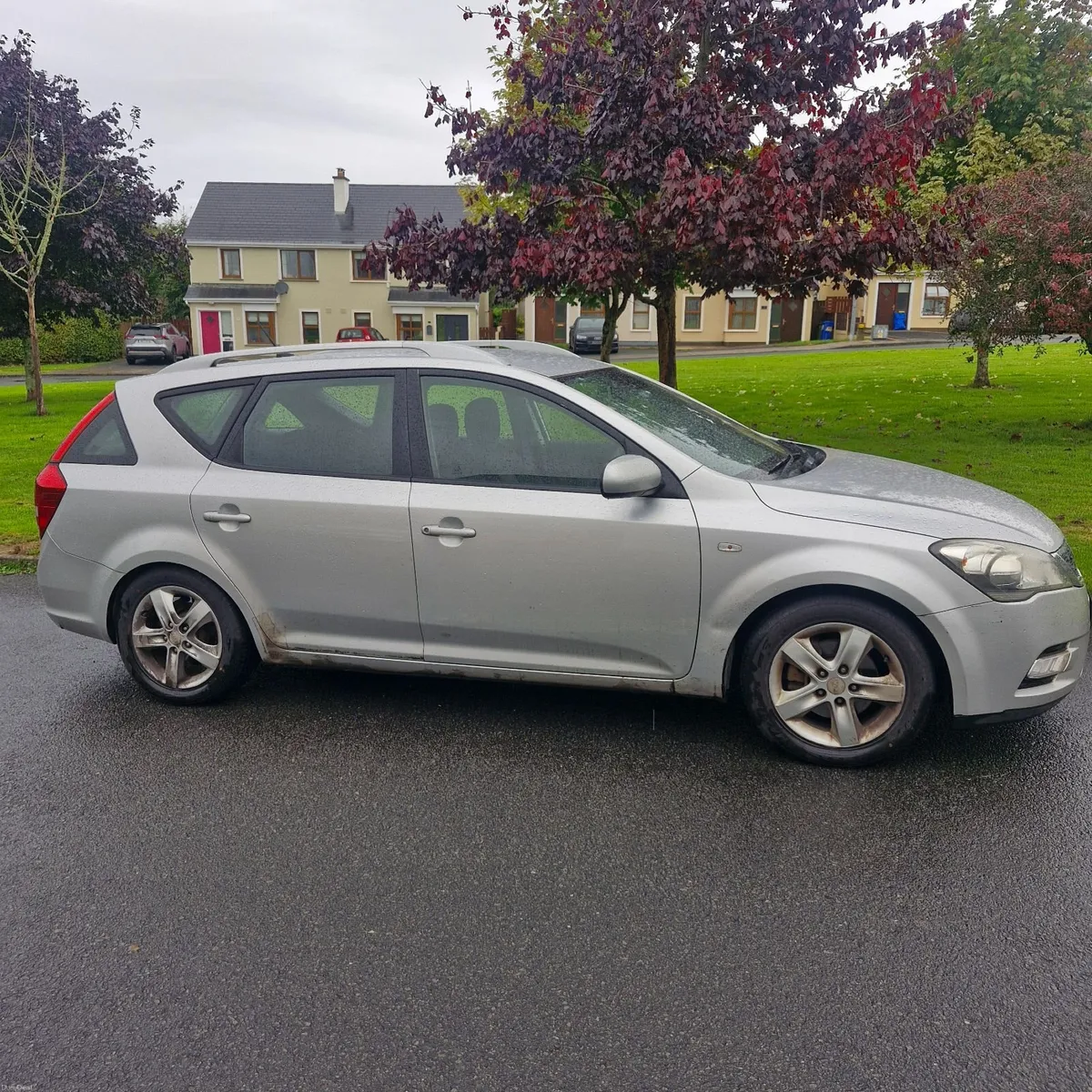 Kia Ceed 2011 - Image 1