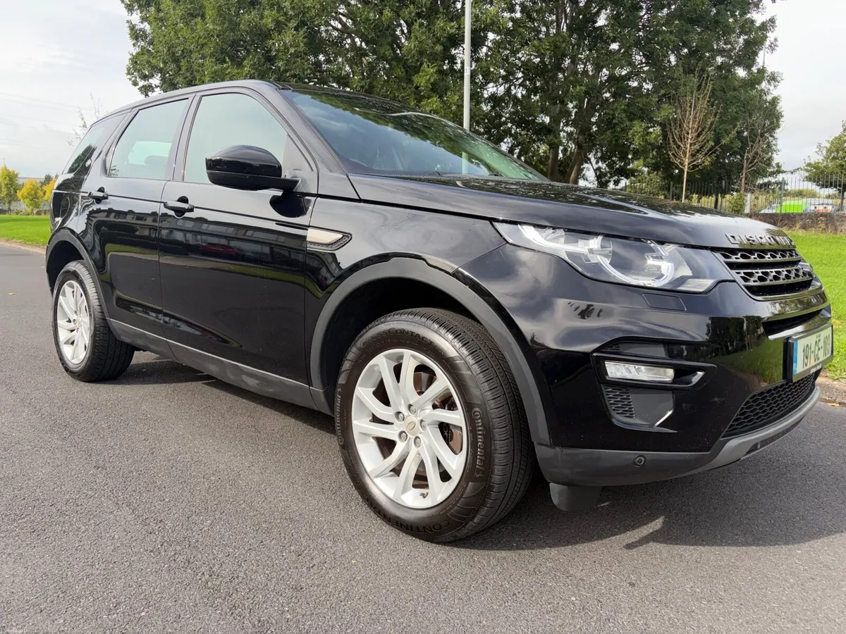 Land Rover Discovery Sport 2019 - Image 1