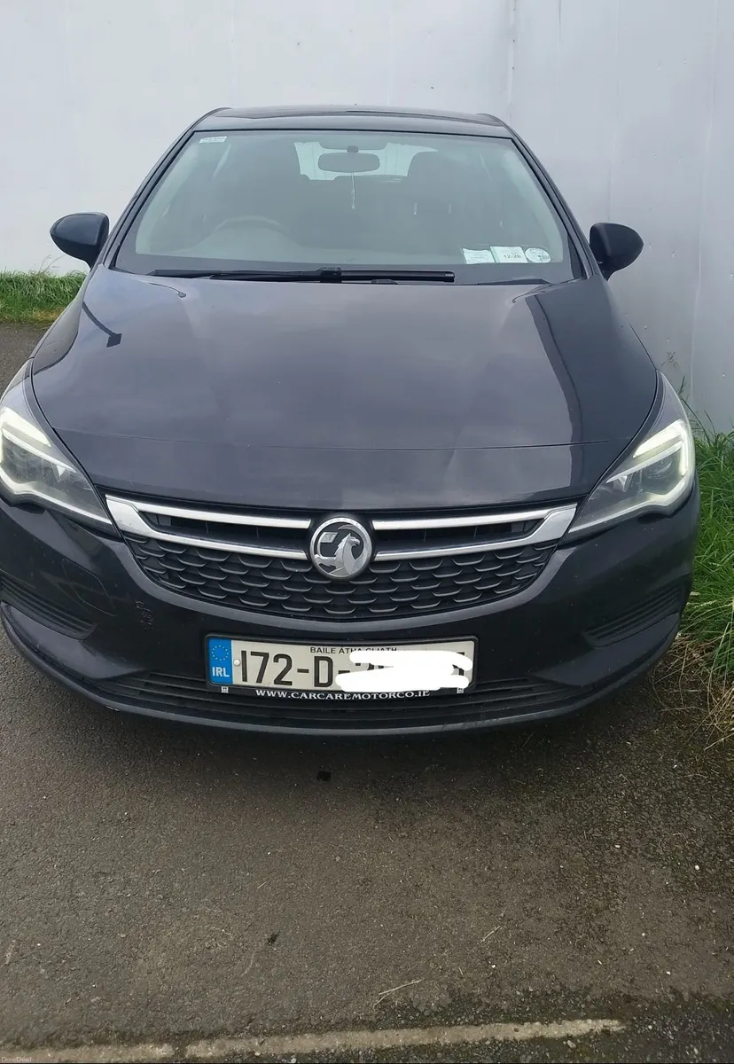 Vauxhall Astra 2017 Needs Work €2250 - Image 1
