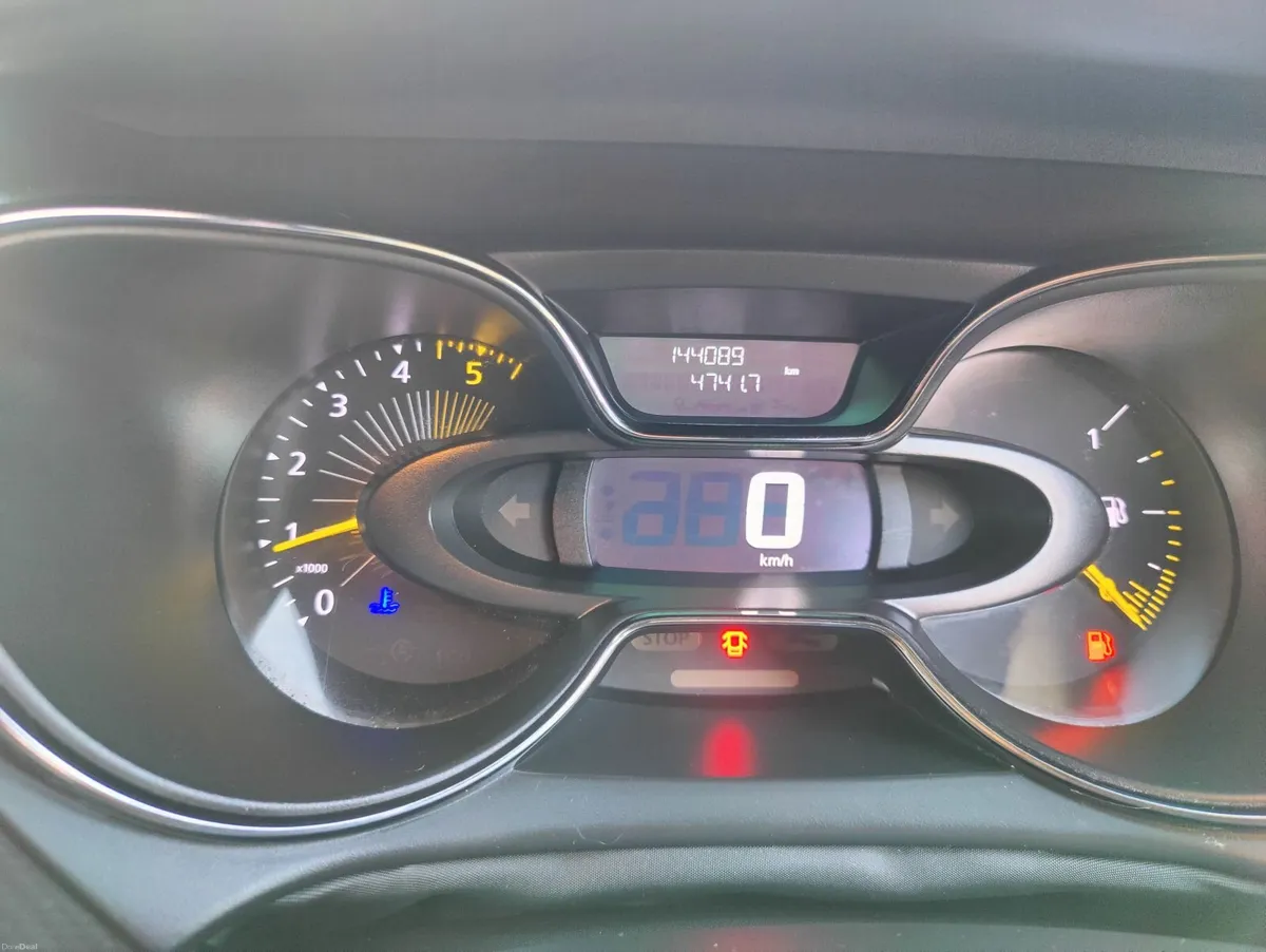 Renault Captur 2014 1.5 DCI. Low km. NCT 05/27 - Image 6