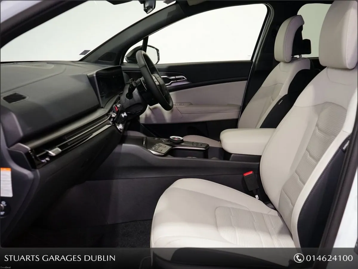 Kia Sportage HEV Black Edition 5DR - Image 3