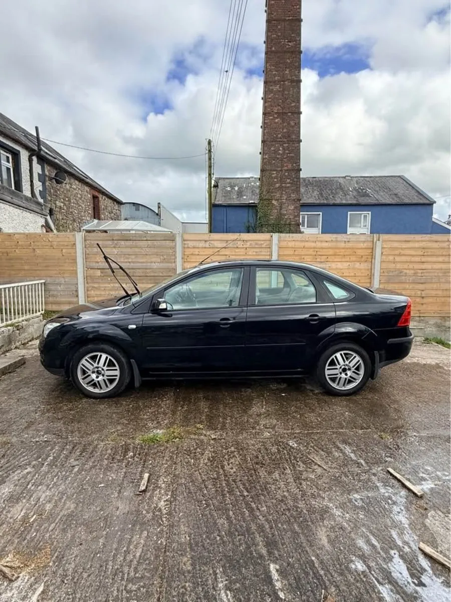 Ford Focus  2007 - Image 2