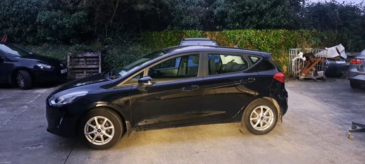 Car - Image 2