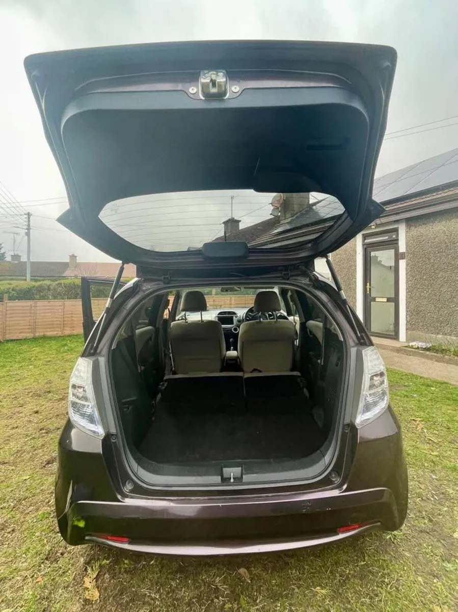 Honda Fit 2012 - Image 2