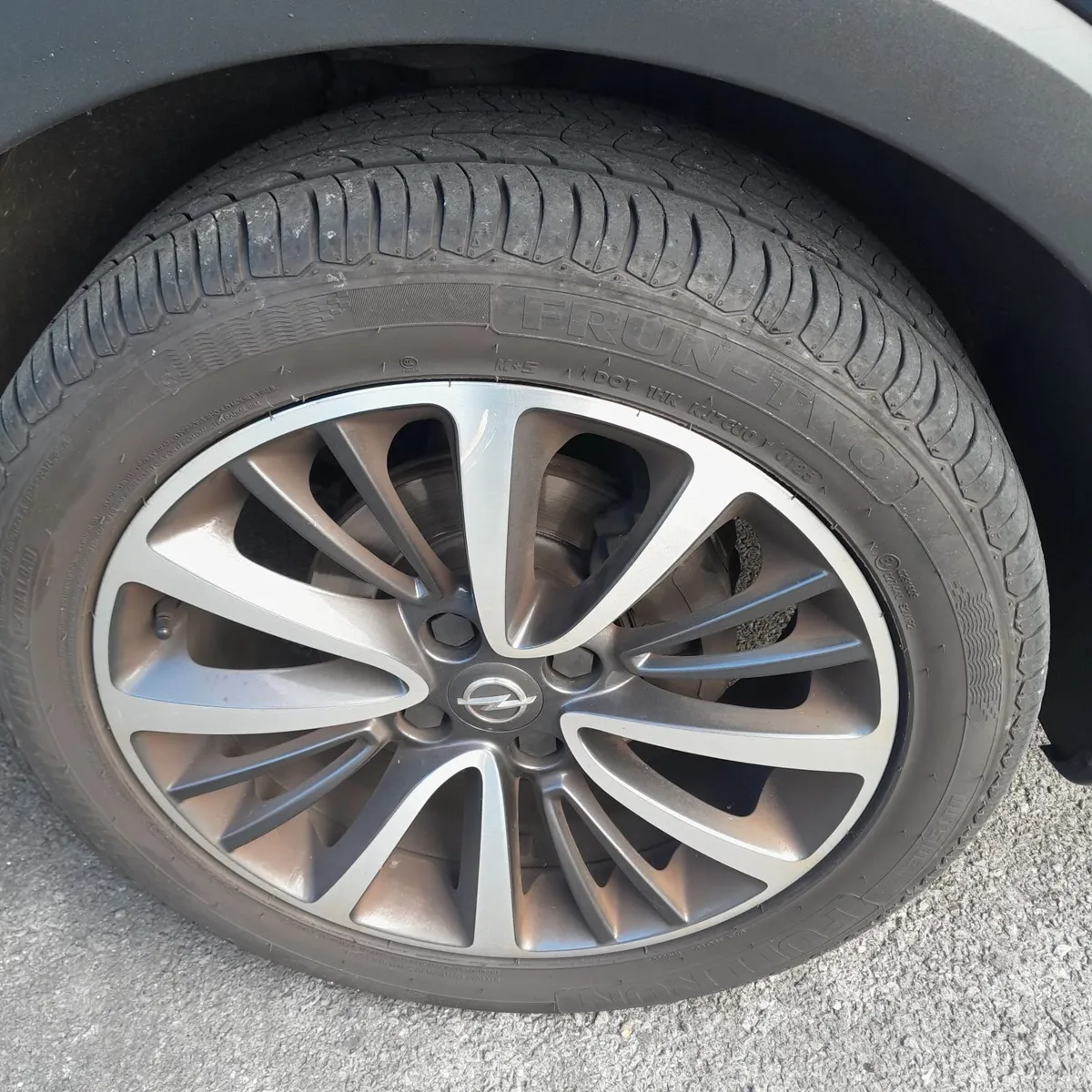 192 low miles diesel opel crossland x - Image 4