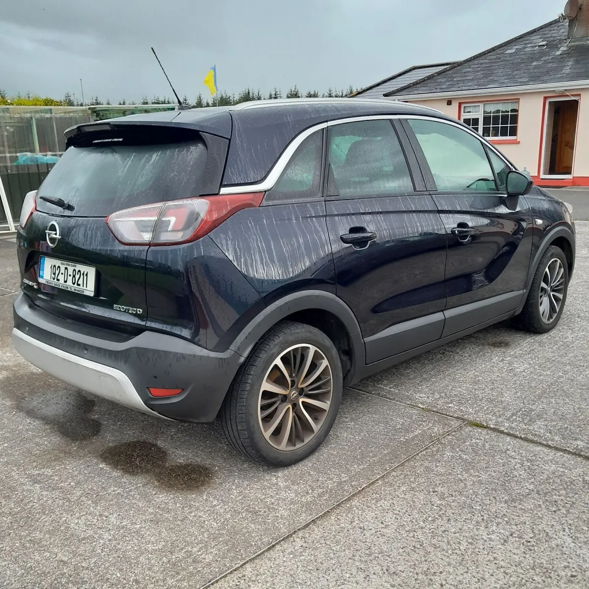 192 low miles diesel opel crossland x - Image 6