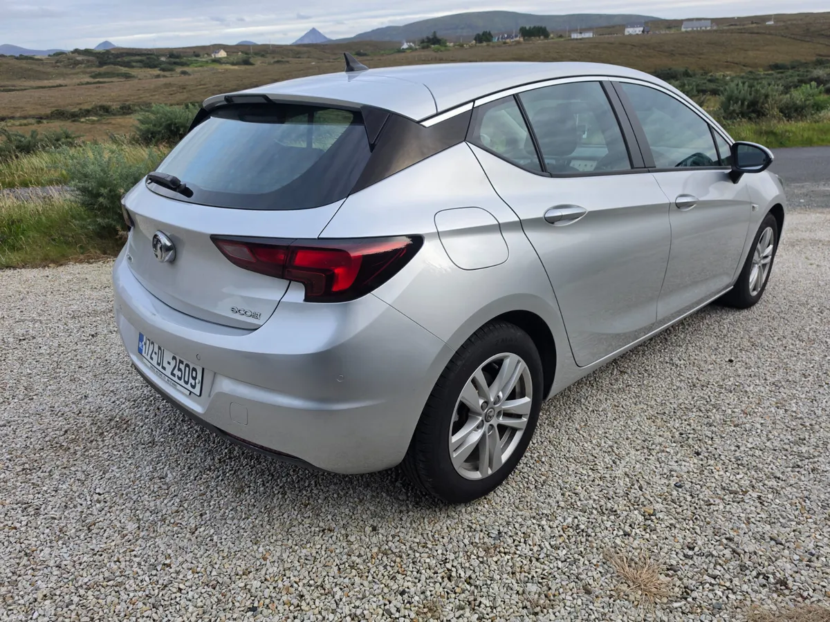 Vauxhall Astra 2017 - Image 4