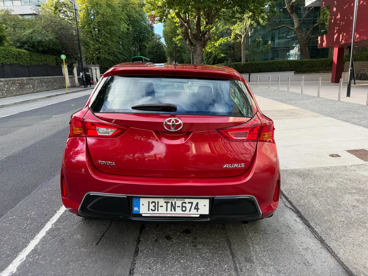 2013 Toyota Auris low mileage - Image 6