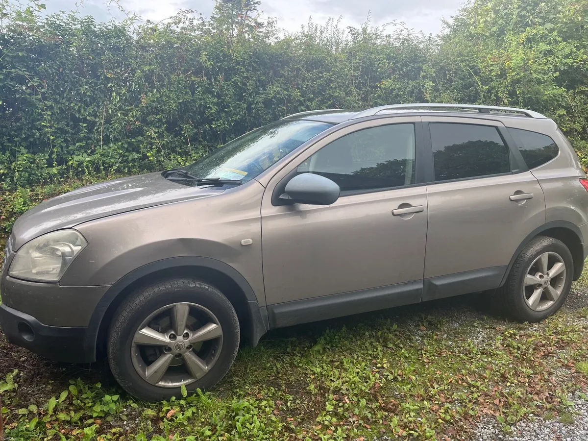 Nissan Qashqai+2 2010 - Image 2