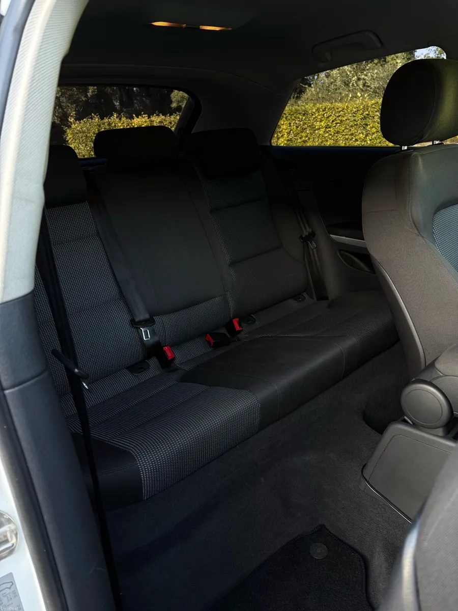 Audi A3 - 1.6 TDI SPORT - Image 5