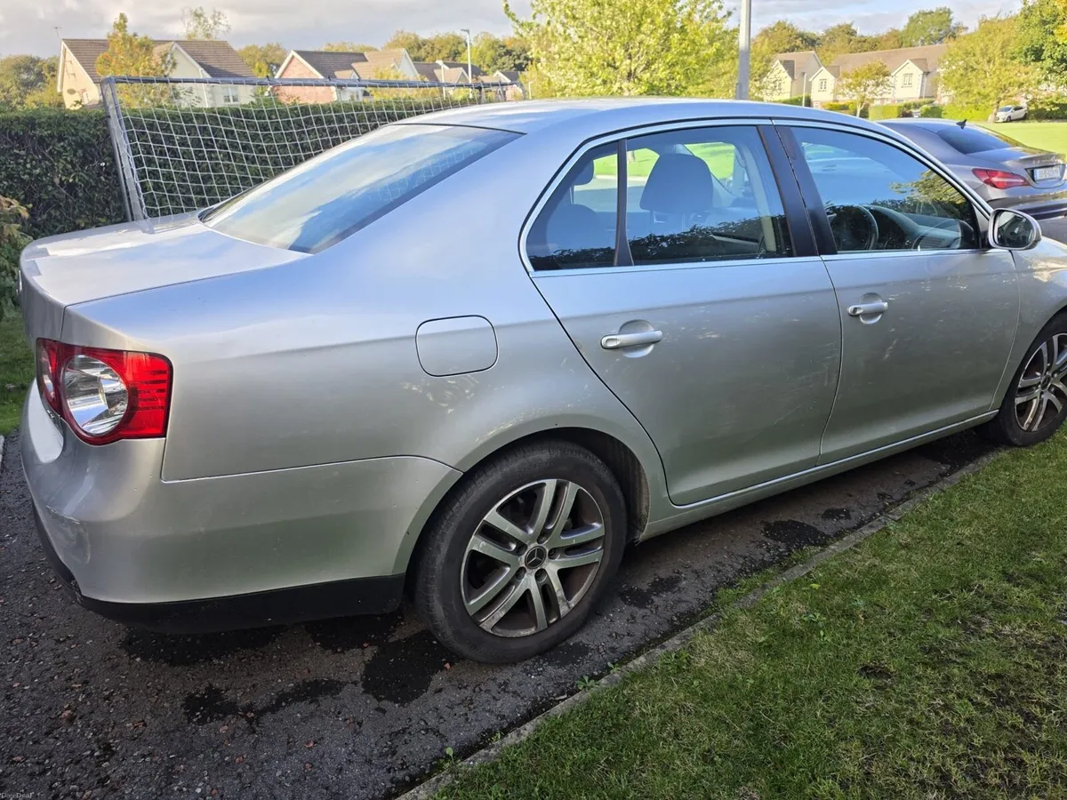 Volxwagen Jetta 2011 1.4 Litre Petrol - Image 3