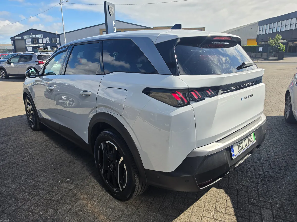 Peugeot 5008 2026 - Image 3