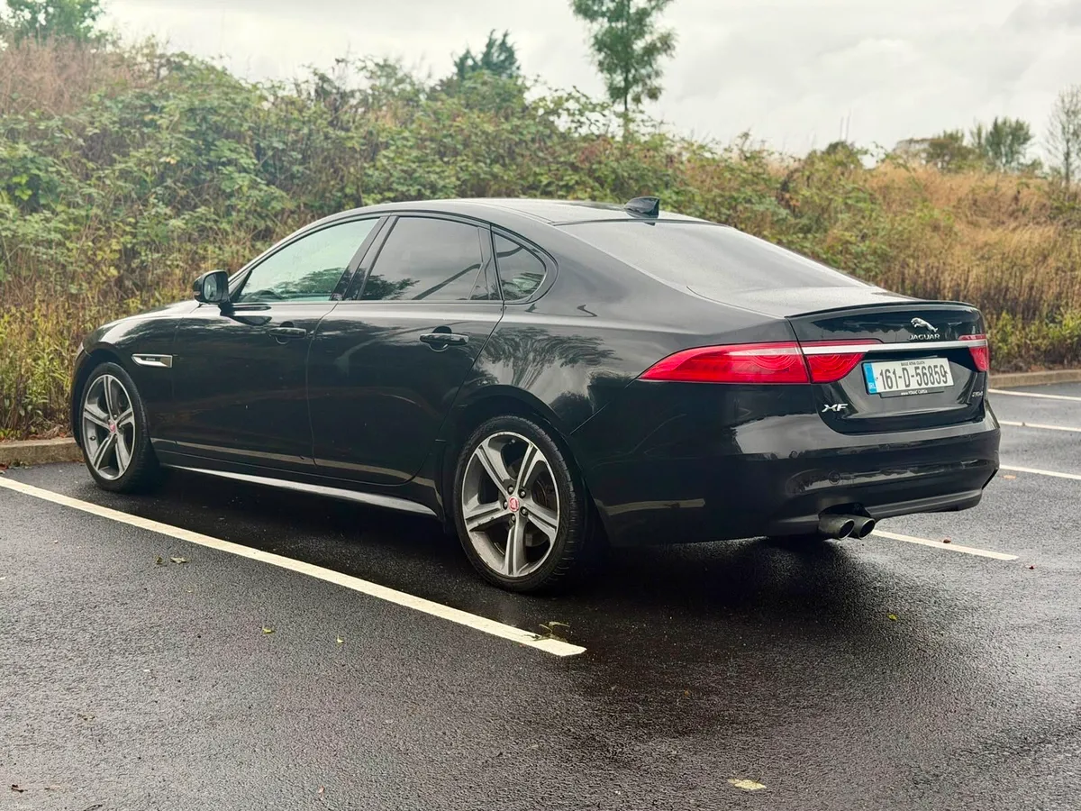 2016 Jaguar XF R Sport 2.0 Diesel Auto - Image 4