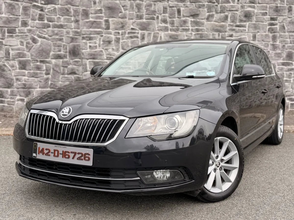 Skoda Superb 2014 - Image 1