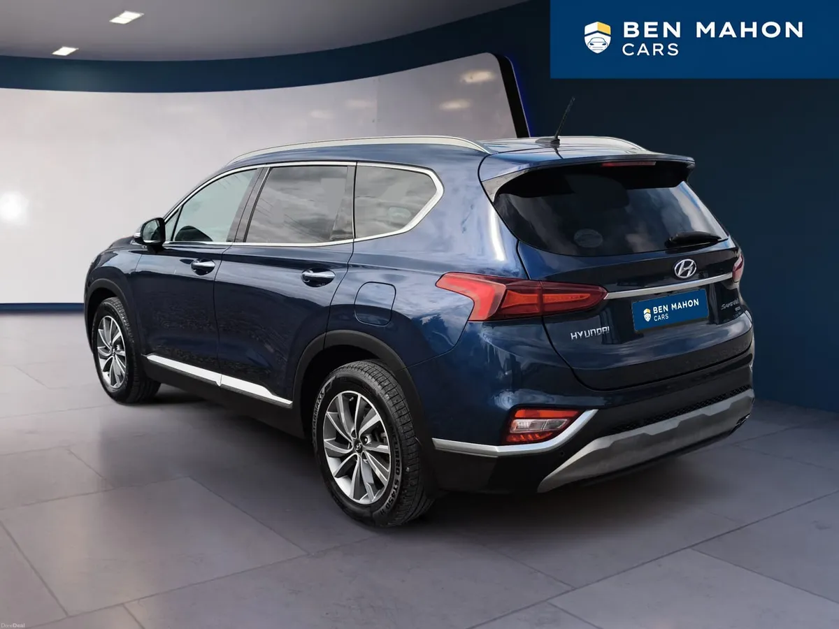 2020 Hyundai Santa Fe Executive Plus AWD Automatic - Image 3