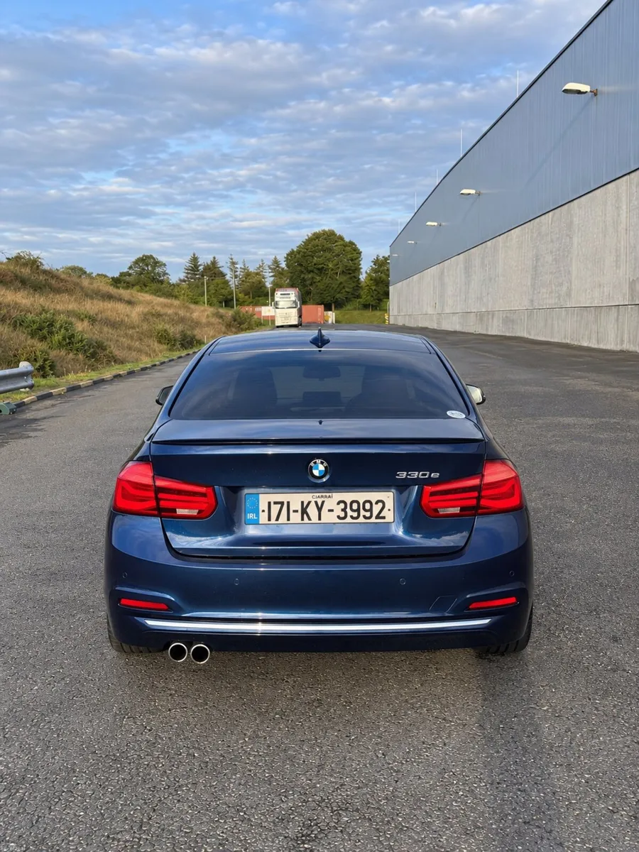 BMW 3-Series 2017 - Image 5