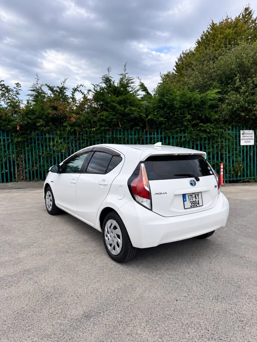 Toyota Aqua 2017 - Image 4