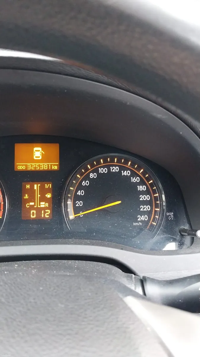 2010 Toyota Avensis - Image 6