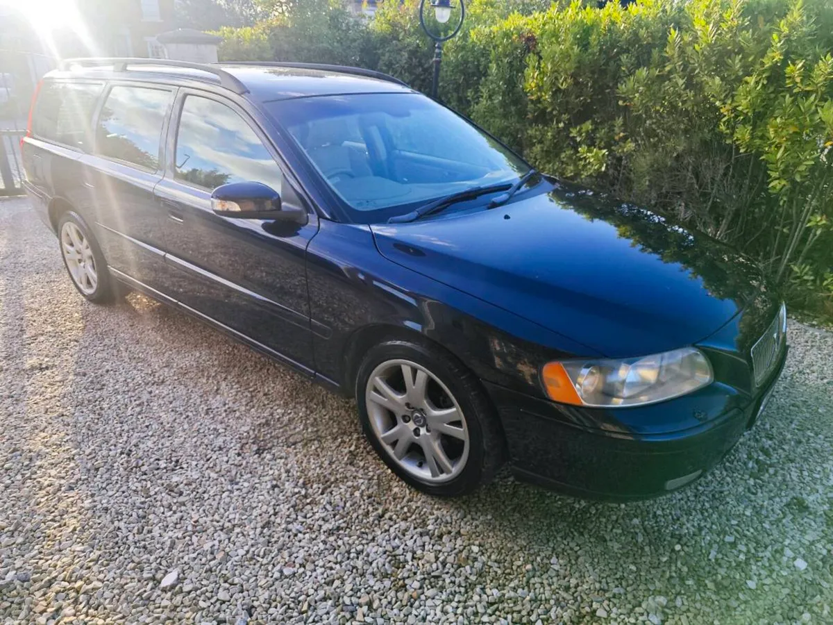 Volvo V70 2.0L Turbo New NCT til 08/27 - Image 1