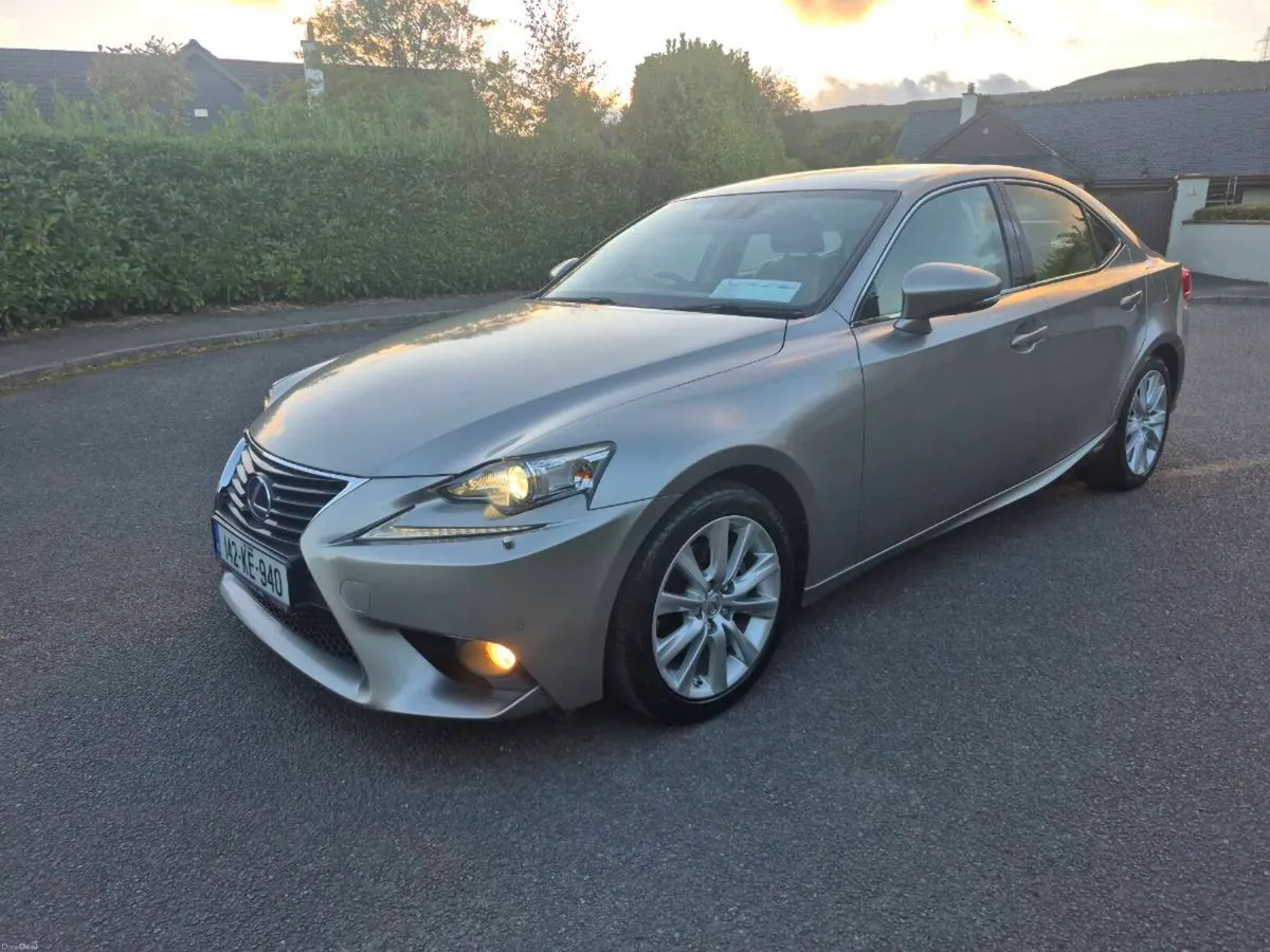 LEXUS IS300H**ONLY 50,000mls**LIKE NEW** - Image 2