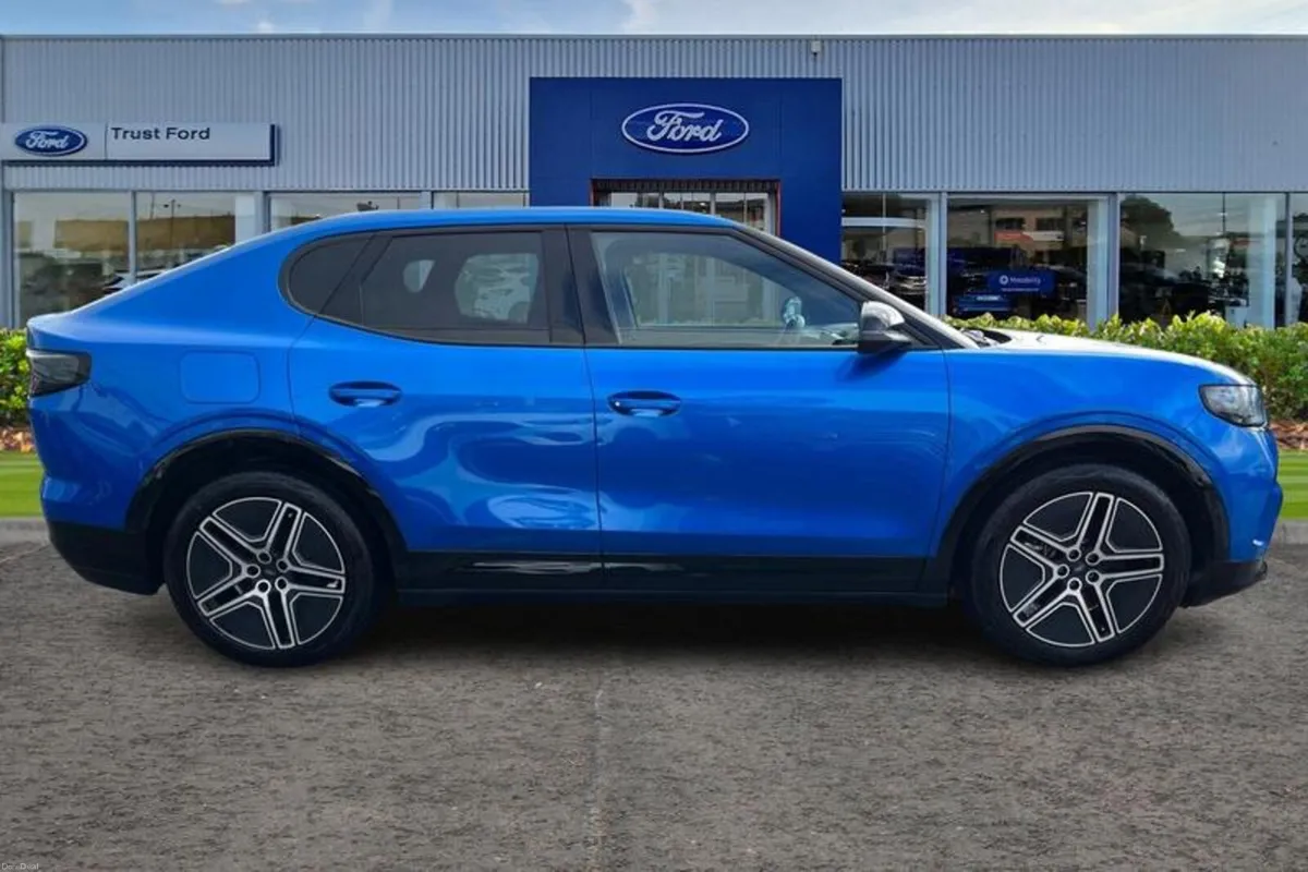 Ford Capri Extended Range 79kWh Premium SUV 5dr El - Image 3