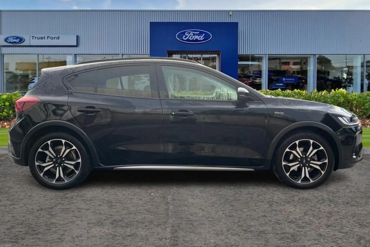 Ford Focus 1.0 EcoBoost Hybrid mHEV 155 Active X 5 - Image 3