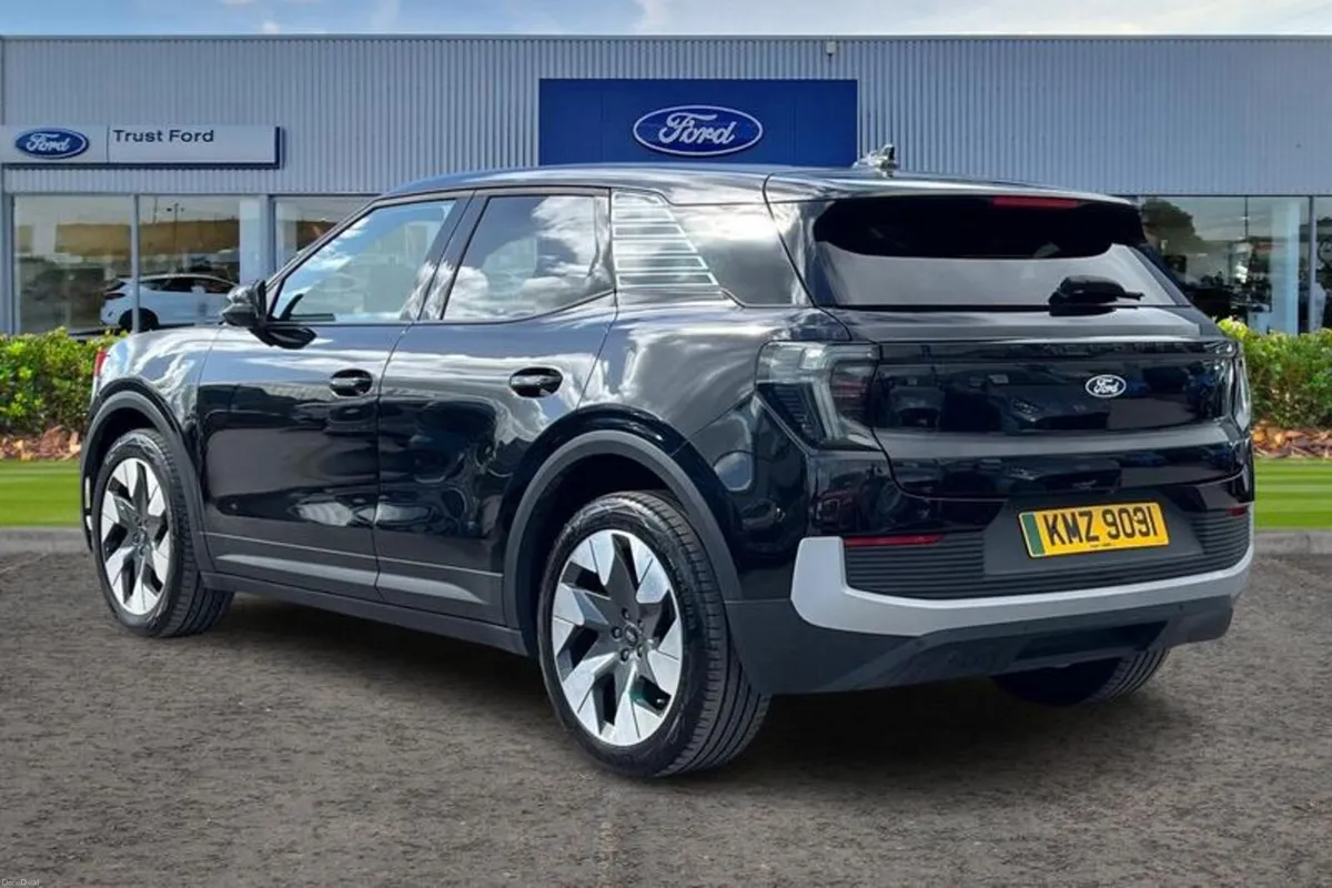 Ford Explorer Extended Range 79kWh Premium SUV 5dr - Image 2