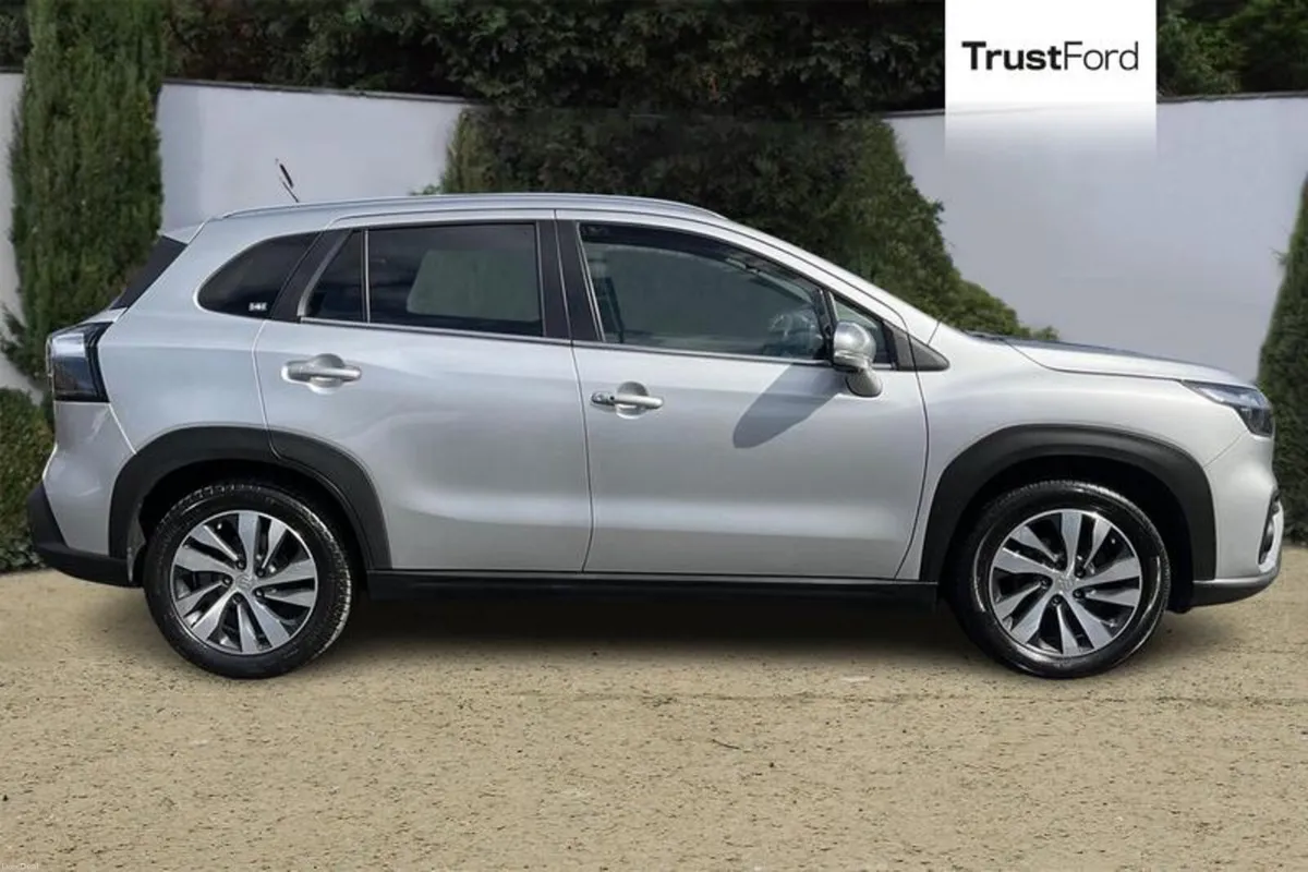 Suzuki S-CROSS 1.4 Boosterjet 48V Hybrid Ultra ALL - Image 3