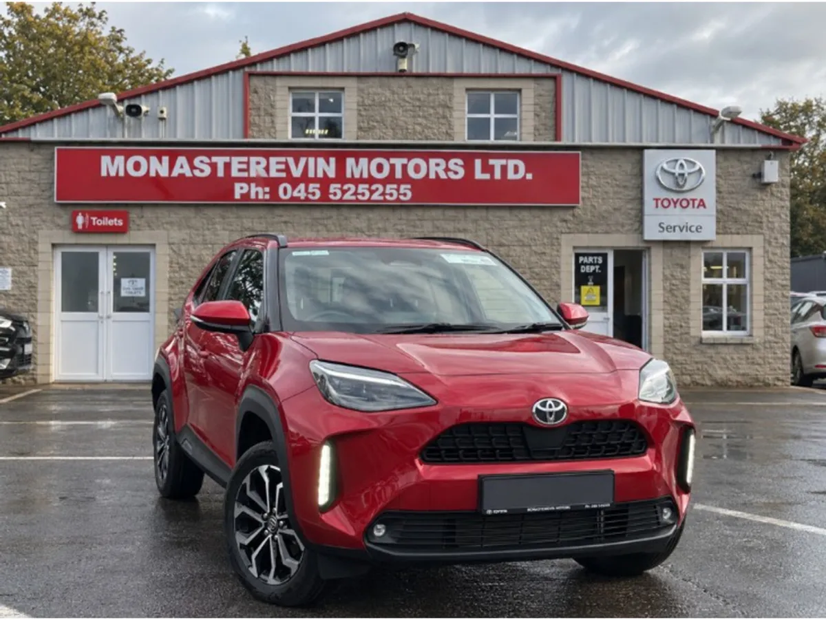 Toyota Yaris Cross *ORIGINAL IRISH CAR*  LUNA SPOR - Image 1