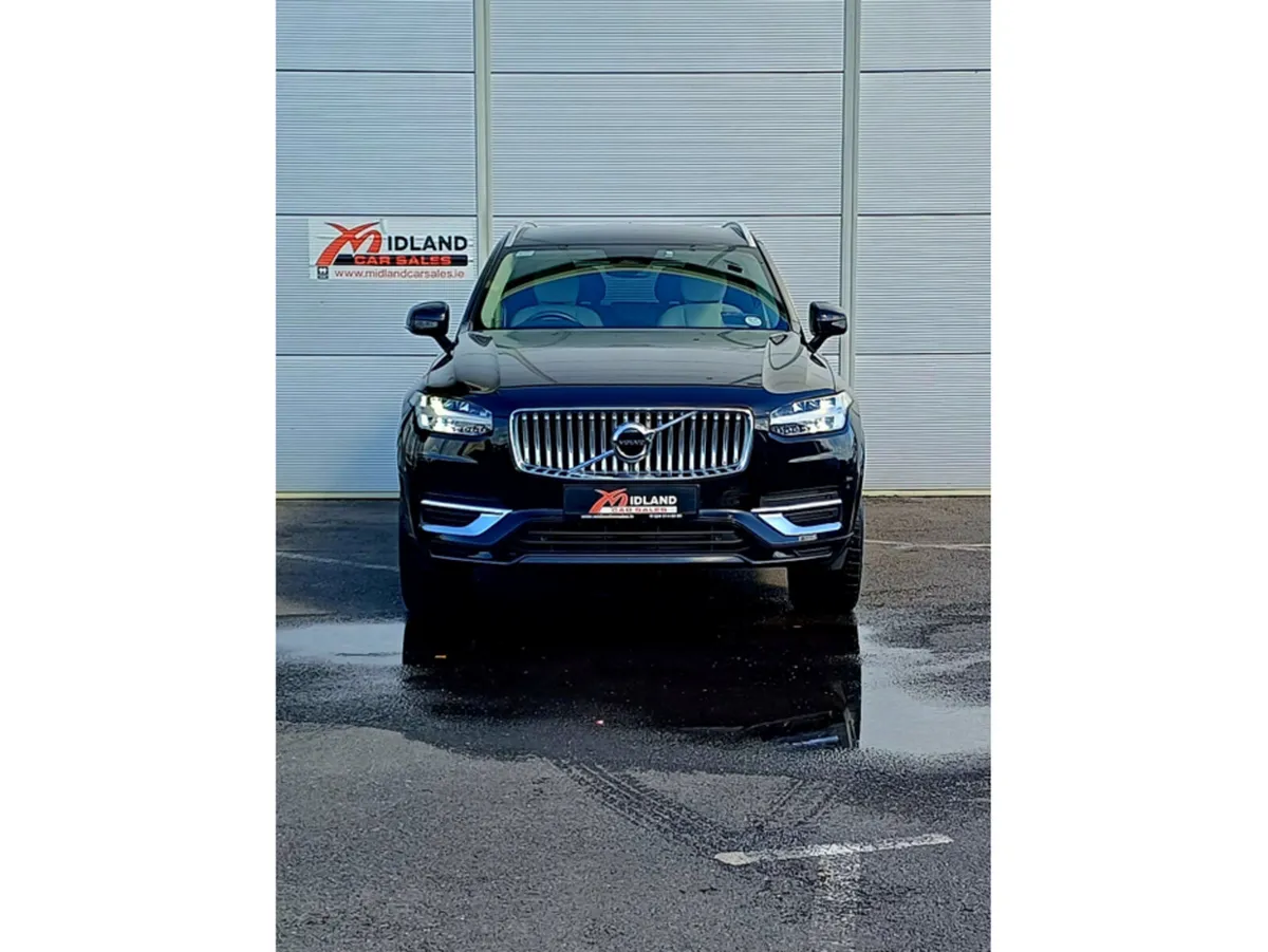 Volvo XC90 T8 PHEV AWD **7 Seater Beige Leather** - Image 3